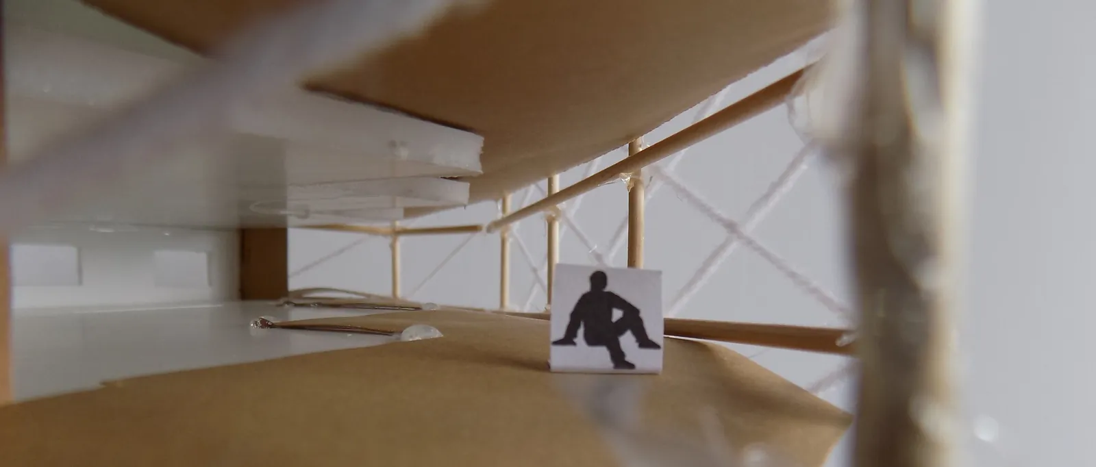 Maqueta de madera de la estructura del proyecto de Urbanova, en Alicante